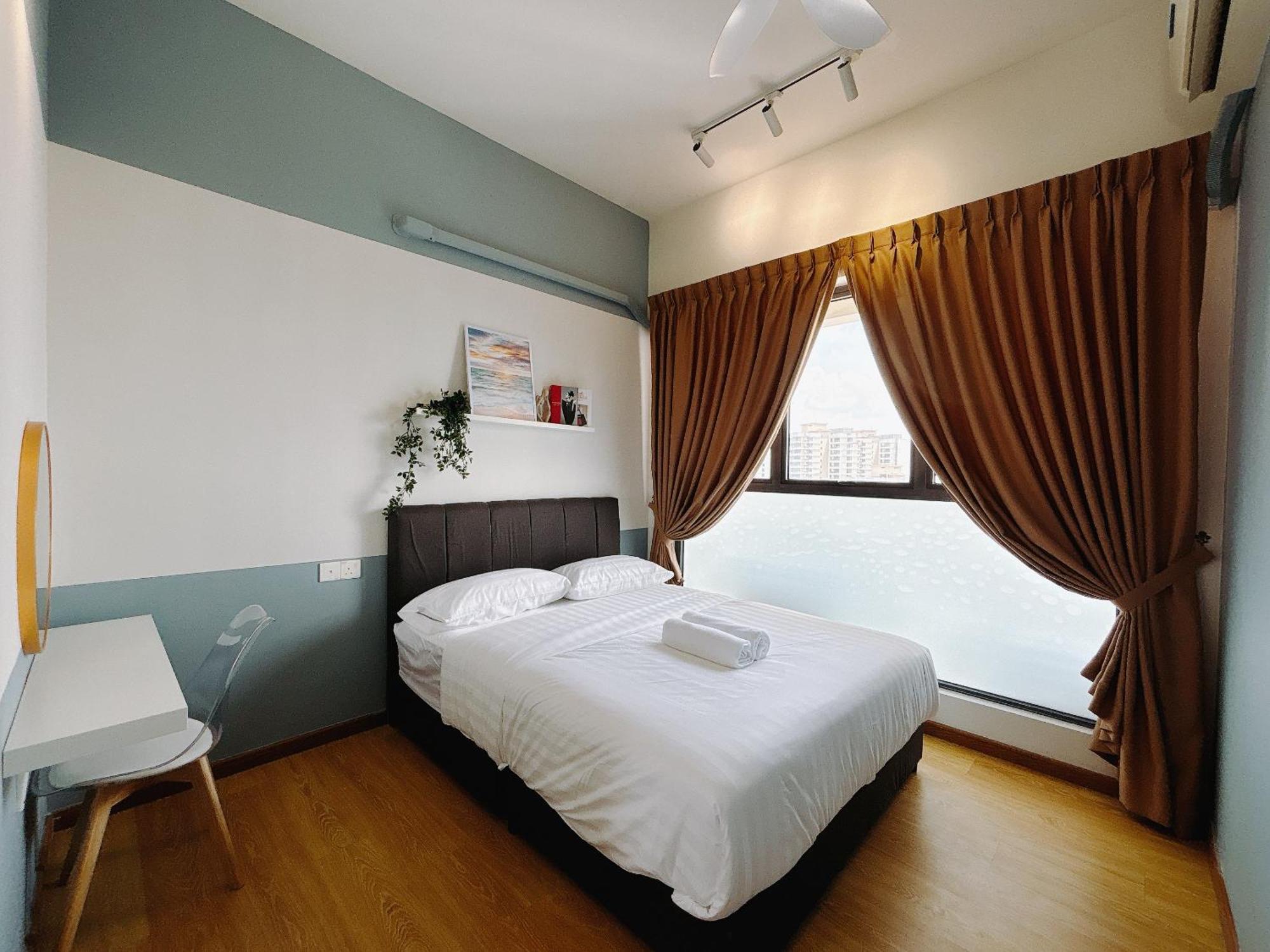 Seafront Country Garden Danga Bay By Lions Bay Apartment Johor Bahru Room photo